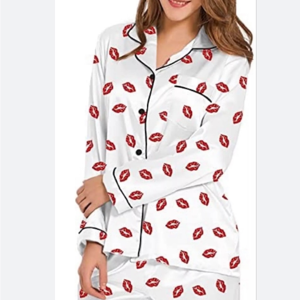 Women's White and Red Lip Print Silk Satin Pajama Top